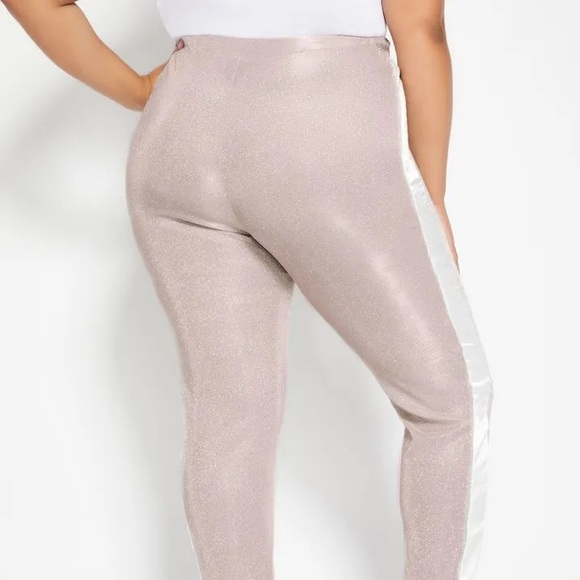 NWT✨ Ashley Stewart Sparkly champagne joggers - Picture 3 of 8